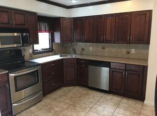 90 Cornell Dr, Smithtown, NY