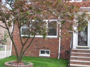 14946 15th Rd, Whitestone, NY 11357