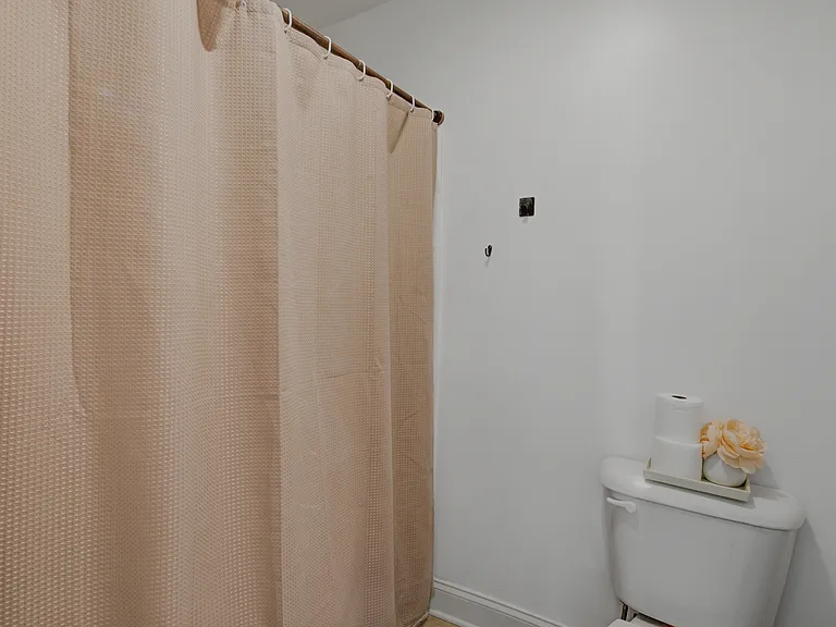 73 Falconridge Dr — Photo 34