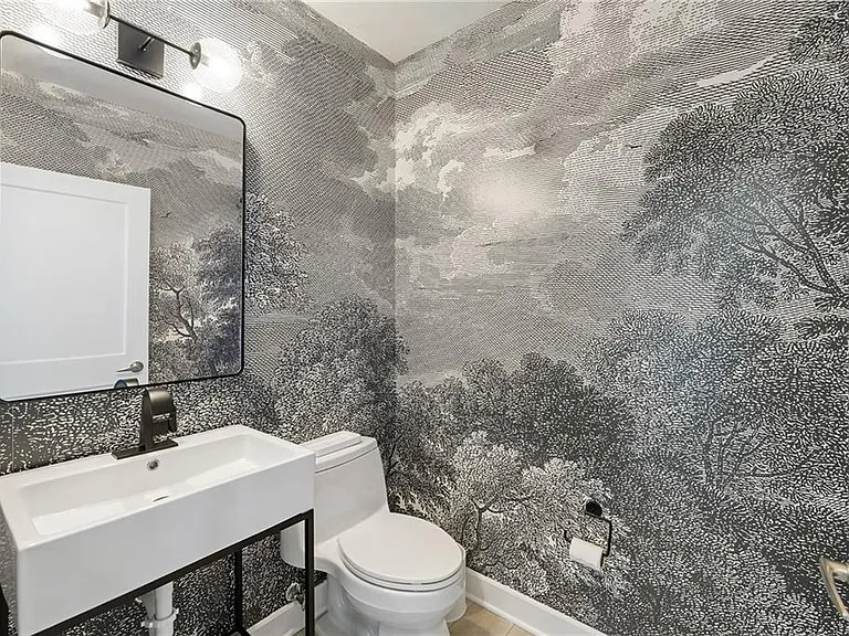 2795 Peachtree Rd NE #1701 — Photo 5