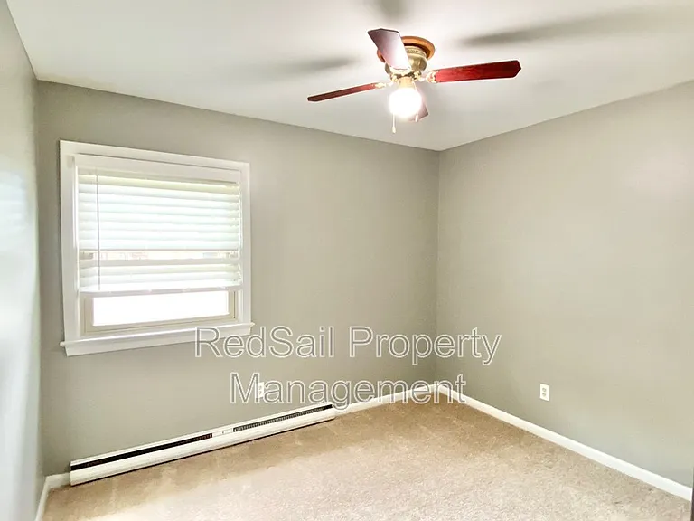 119 Cindy Cir — Photo 11