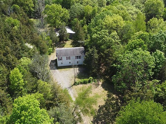 3rd image of 250 Scudderhook Rd