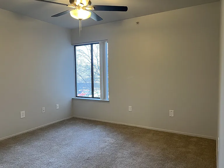 Dover Hills Apartments — Photo 60
