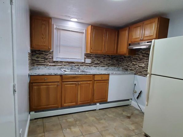 1 Joseph St APT 1