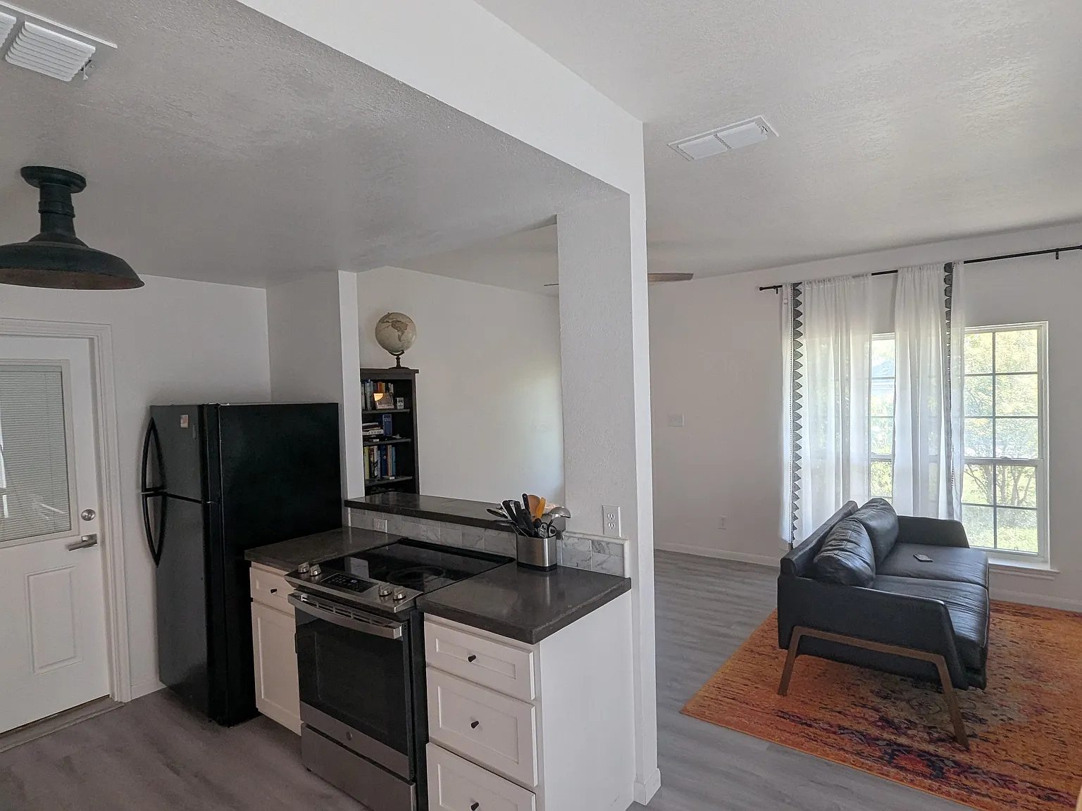 3 bed, 1012 sqft, $850 — Photo 4