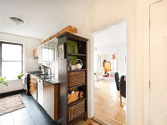 Sold by Avenue Sotheby's International Realty