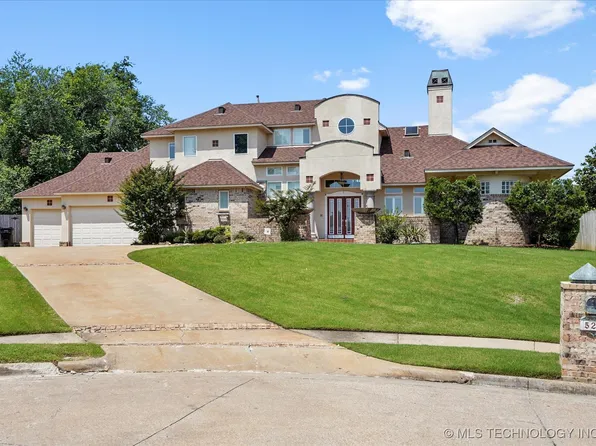 524 S 67th St, Broken Arrow, OK 74014