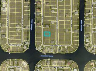 1423 NW 37th Pl, Cape Coral, FL 33993
