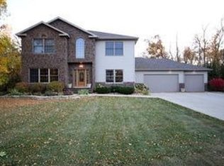 241 Chestnut Dr, Horace, ND 58047