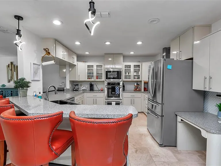 1542 SE Pinwheel Dr — Photo 33