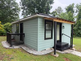 6205 Mary St, Austell, GA