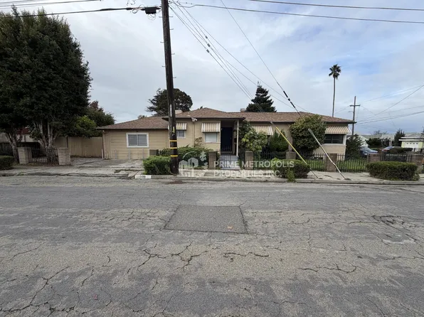 999 31st St, Richmond, CA 94804