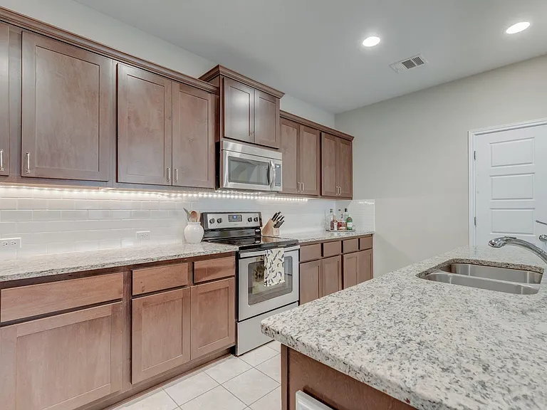 19224 Mangan Way — Photo 13