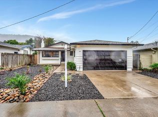 858 Bower Rd, Pacifica, CA 94044