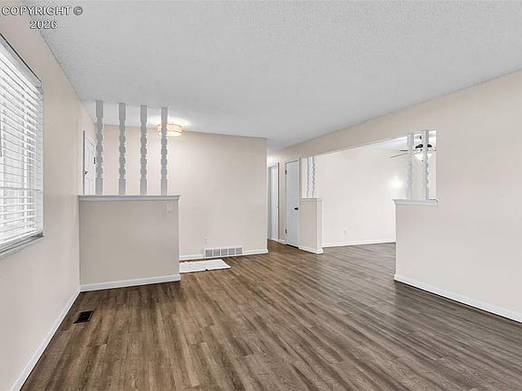 5th image of 1012 Harding Ave