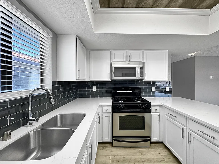 6743 W Charleston Blvd #4 — Photo 17