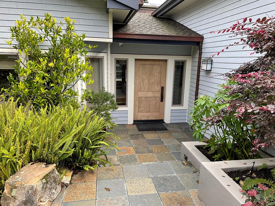170 Rancho Dr