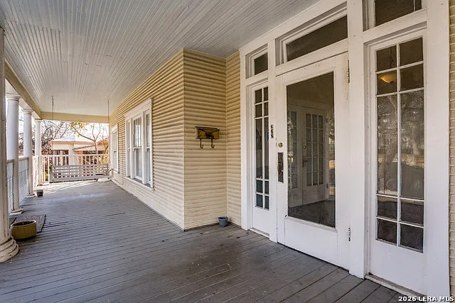 130 E Craig Pl — Photo 12