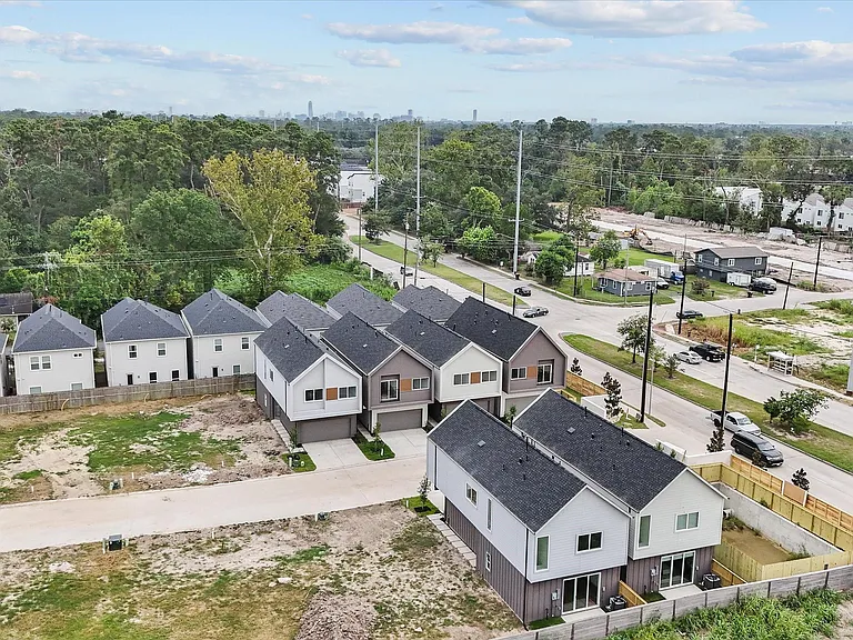 1019 Upside Wheatley Ln — Photo 30