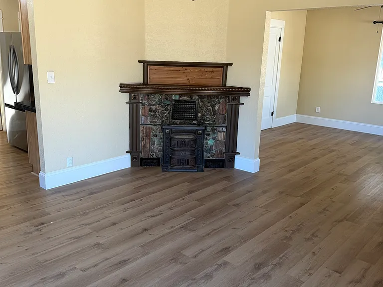 703 Country Club Dr — Photo 8