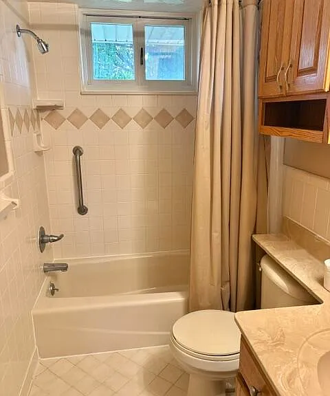 15435 Bainbridge St — Photo 5