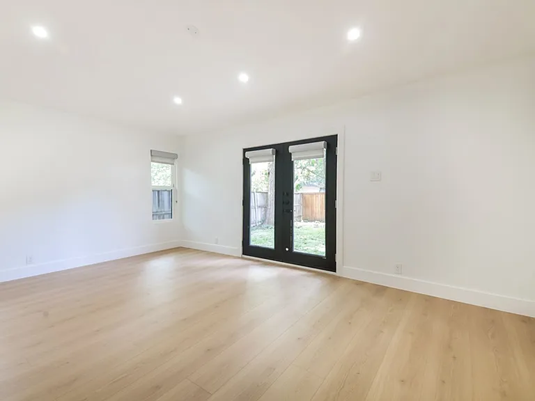 7412 Fenton Dr — Photo 12