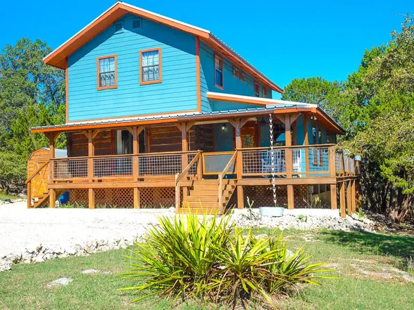 1381 Greenbriar Dr, Canyon Lake, TX 78133