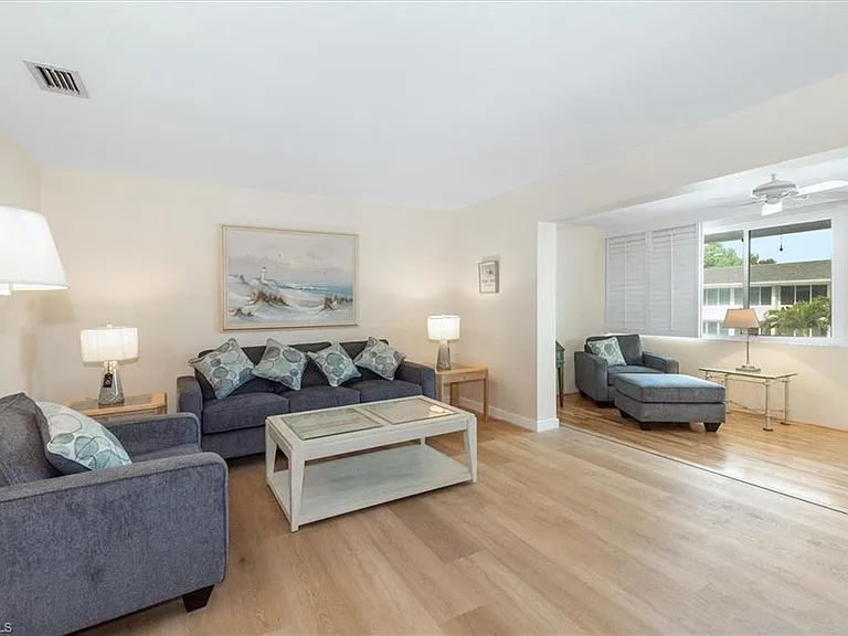 1065 Gulf Shore Blvd N #205 — Photo 4