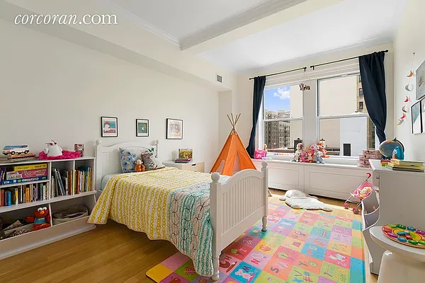 Sold by Corcoran | media 6