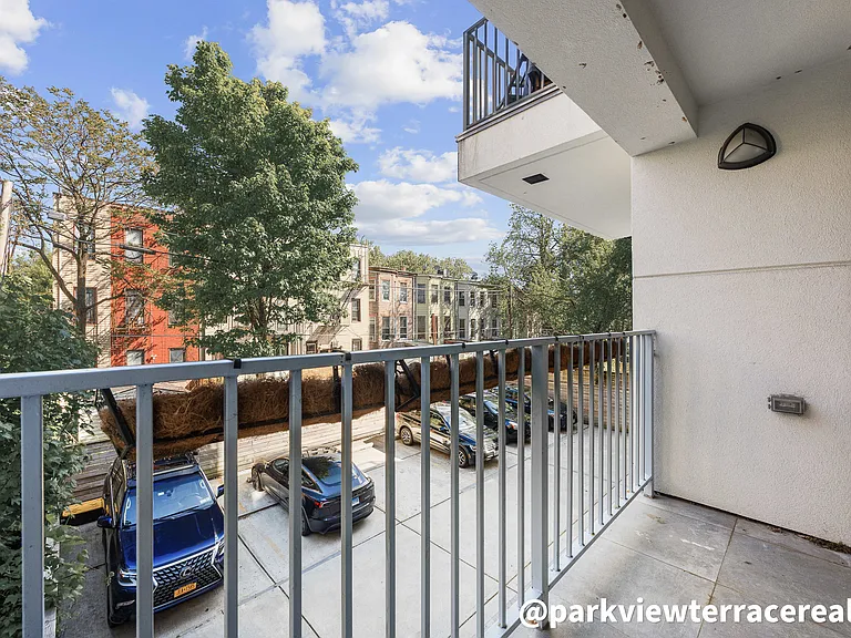 282 Eldert St #2C — Photo 11
