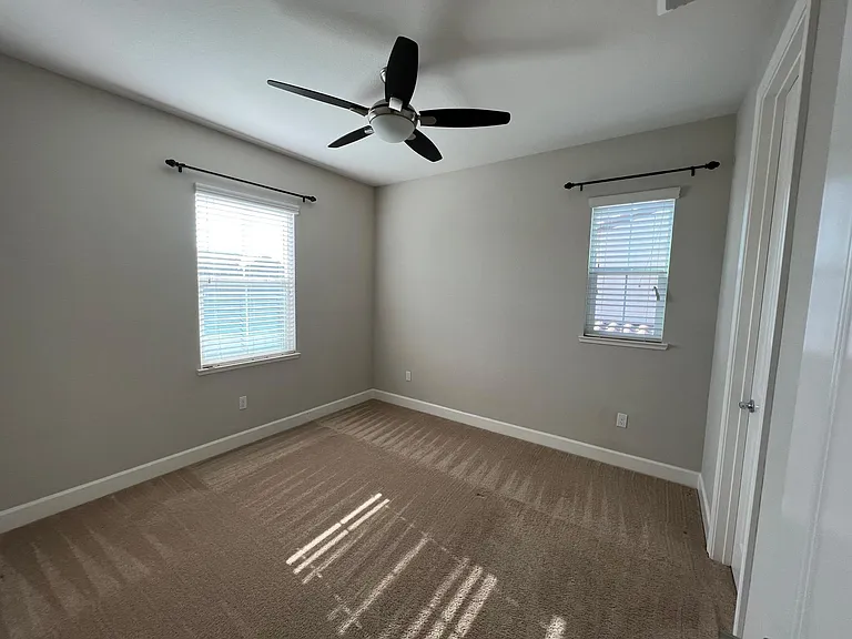 379 W Beckman Ct — Photo 19
