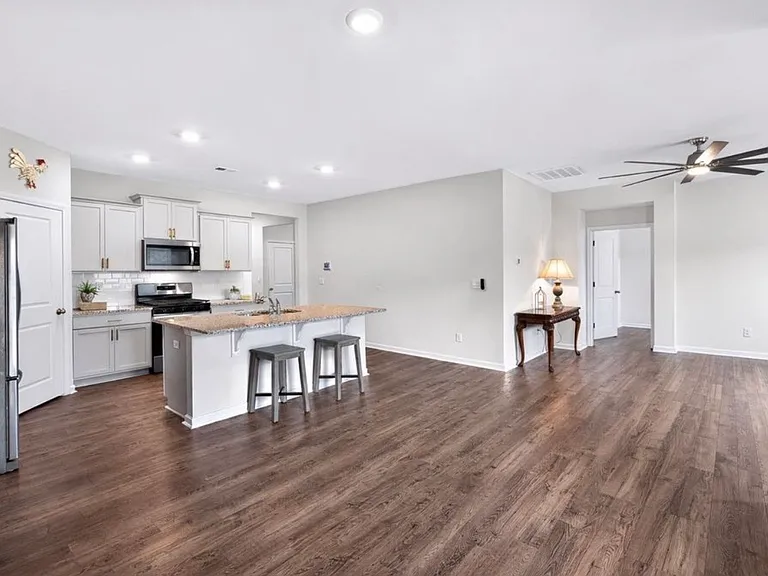 462 Fenwick Dr — Photo 12