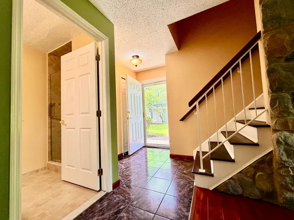 191 Prestwick Way #191, Edison, NJ 08820