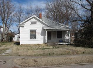 1467 E Cairo St, Springfield, MO 65802