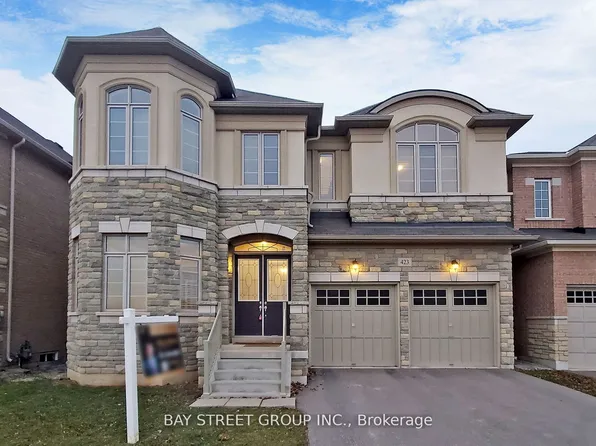 423 Threshing Mill Blvd, Oakville, ON L6H 0T4