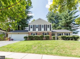 13008 N Commons Way, Potomac, MD 20854