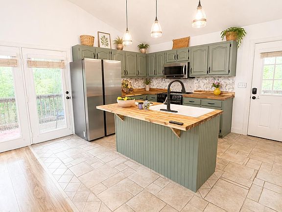 5th image of 181 Cindy Ln