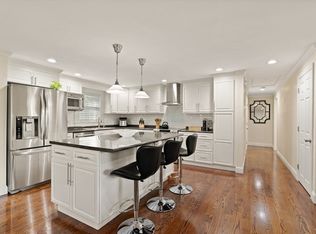 19 Scotland St, West Bridgewater, MA 02379