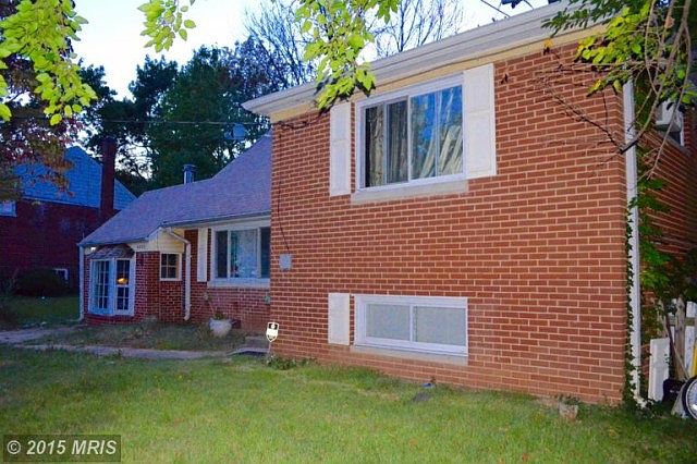 2nd image of 6808 Floyd Ave