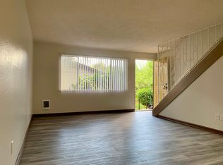 4910 SW 45th Ave APT 10, Portland, OR 97221