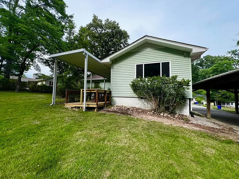 102 Kingfisher Ln — Photo 3
