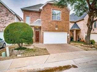 8775 Halstead Ct, Dallas, TX 75243