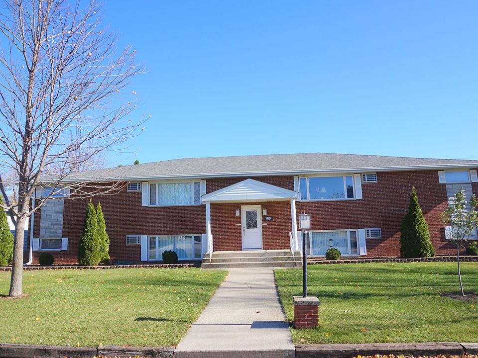 all brick 8 unit apartment building