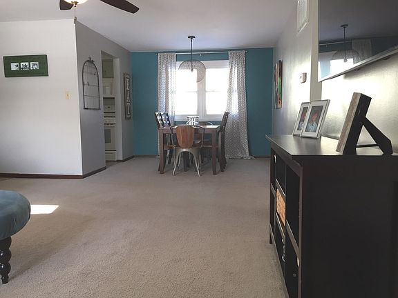 3rd image of 1445 Falcon Dr