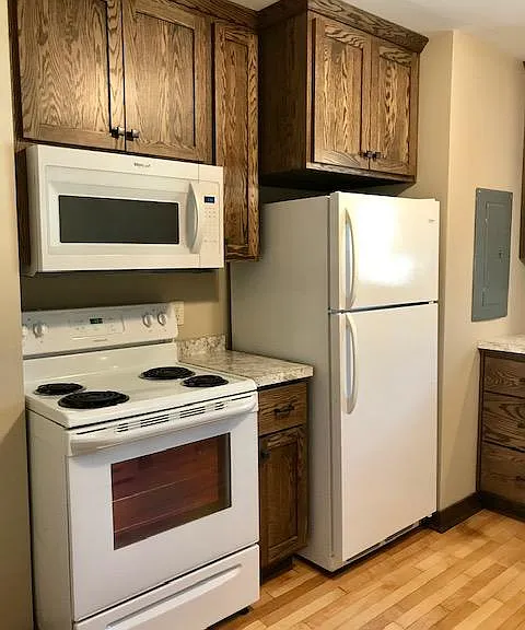 1602 Hogeboom Ave — Photo 3