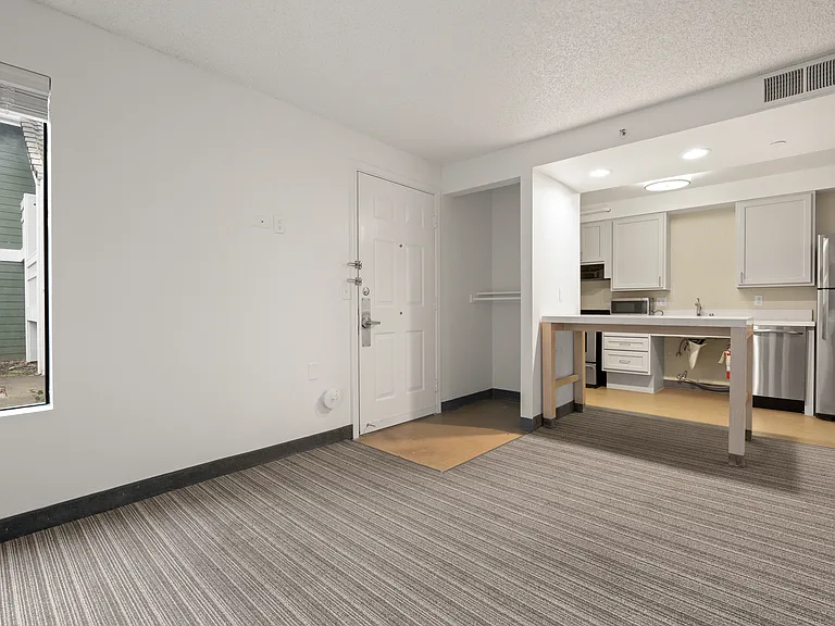 8101 NE Parkway Dr #3 — Photo 31