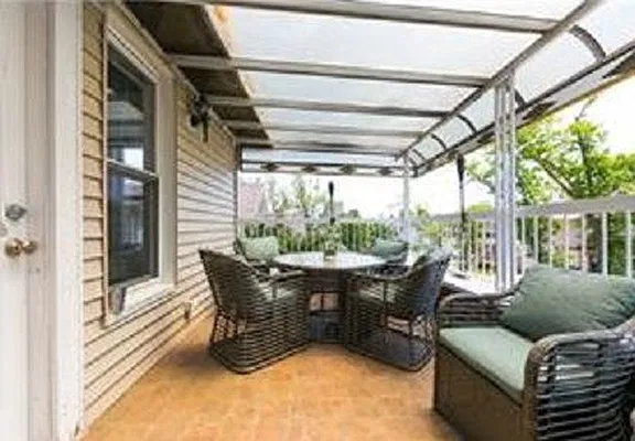 Sold by Century 21 Mizrahi Realty | media 8