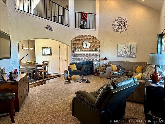 2nd image of 199 Buel Green Rd