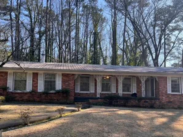 2996 Arrowood Dr, East Pt, GA 30344