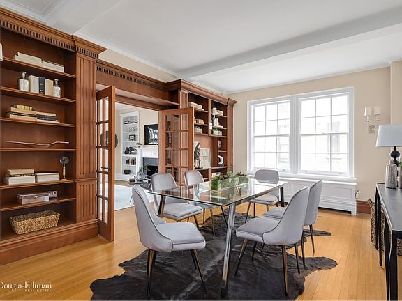 3rd image of 1040 Lexington Ave #9E